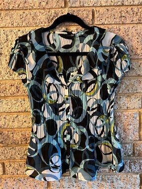 East 5th Petite Blouse approx. S/M. Blue Black Green Geometric Swirl V-neck